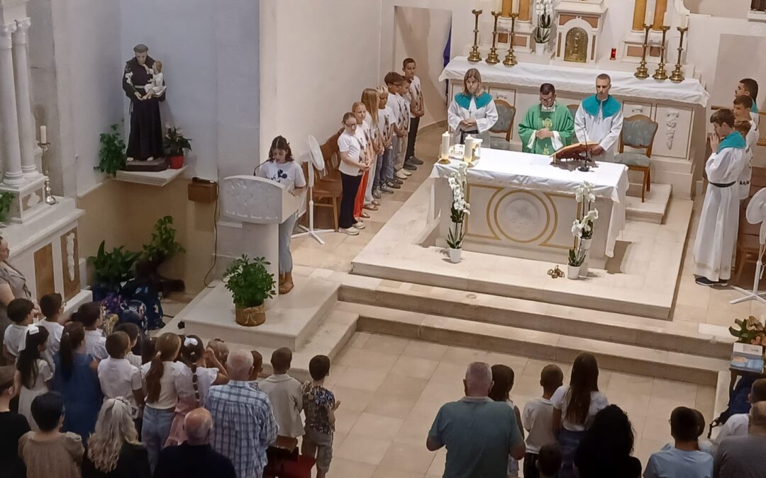 Sveta misa za blagoslovljenu novu školsku godinu