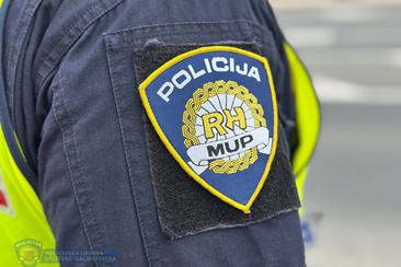 Prvašiće posjetili policijski službenici