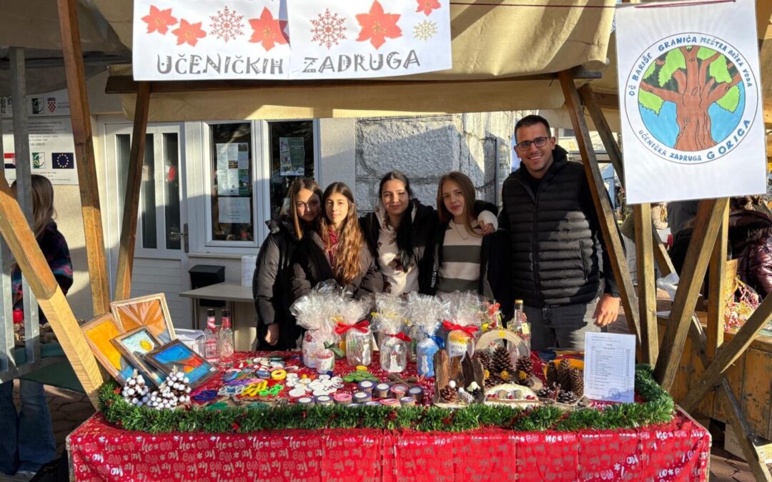 Božićni sajam školskih zadruga u Zadvarju