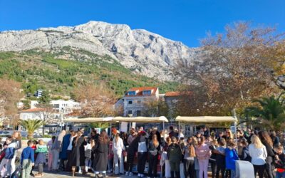 Humanitarna božićna prodajna izložba